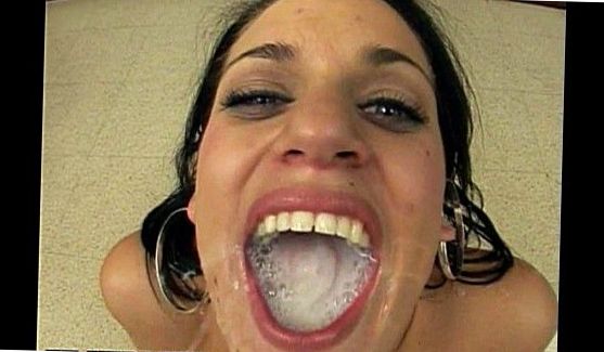 Буккаке: Зрелая латинка Samantha Bell - жаждет секса, порно видео